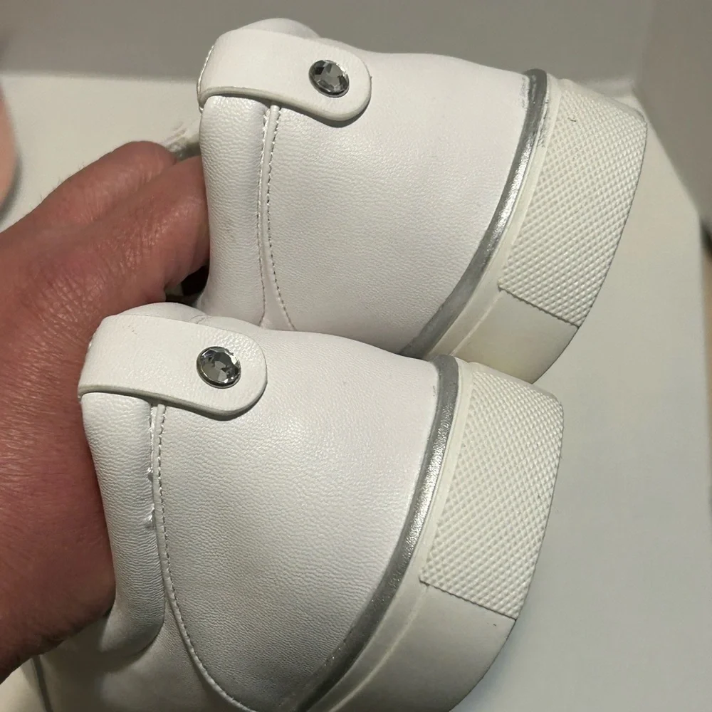 Kenneth Cole White and Silver Embellished Sneakers
